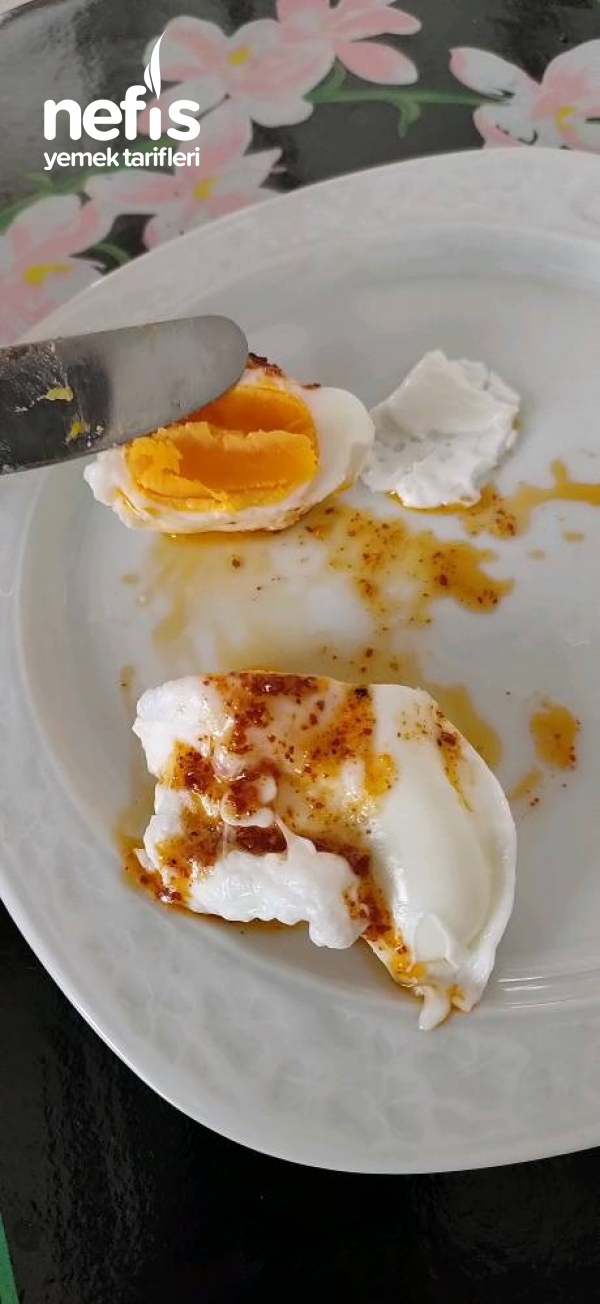 Kahvaltıda Suda Yumurta