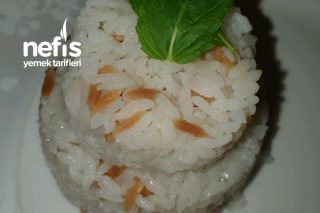 Şehriyeli Klasik Pirinç Pilavı Tarifi