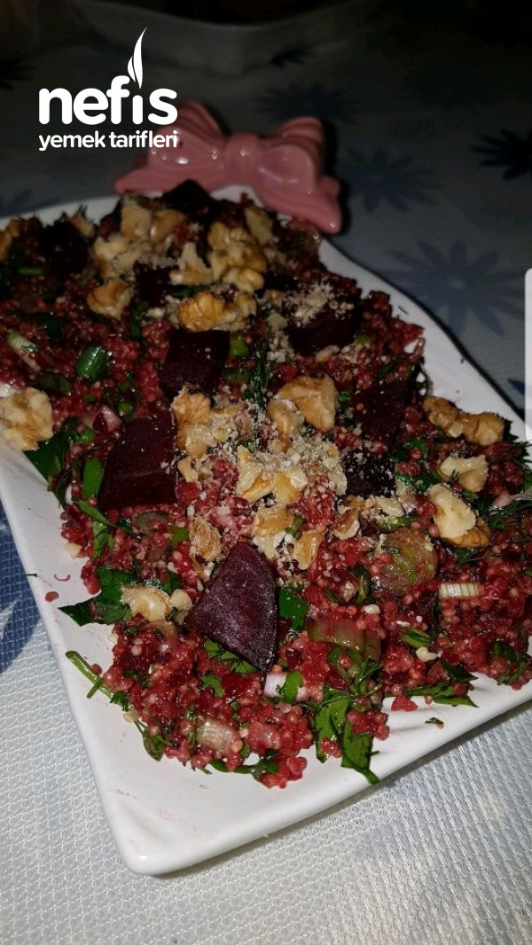 Pancarlı Kinoa Salatası