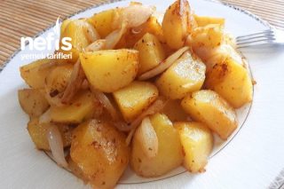 İster Kahvaltıya İster Akşam Yemeklerin Yanına Patates (15 Dakikada Hazır) Tarifi