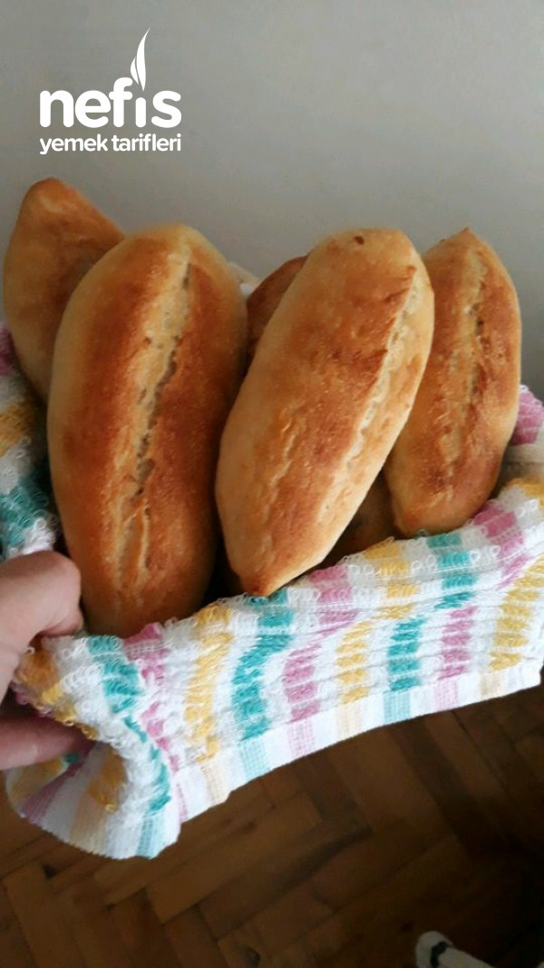 Minik Ekmek Dışı Çıtır İci Yumuşak