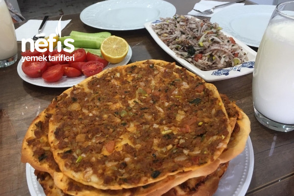 Ev Yapımı Nefis Lahmacun Tarifi