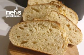 4 Malzemeli Sıcacık Ekmek Tarifi