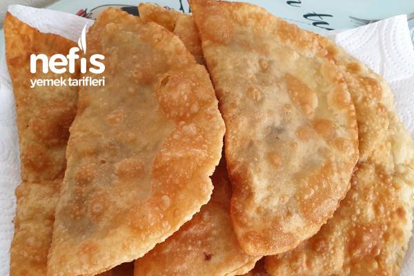 Çiğ Börek (Kaç Tane Yediğinizi Unutacaksınız Güvenin) Tarifi