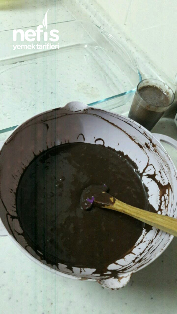 Kakaolu Islak Kek (Arap Kek)