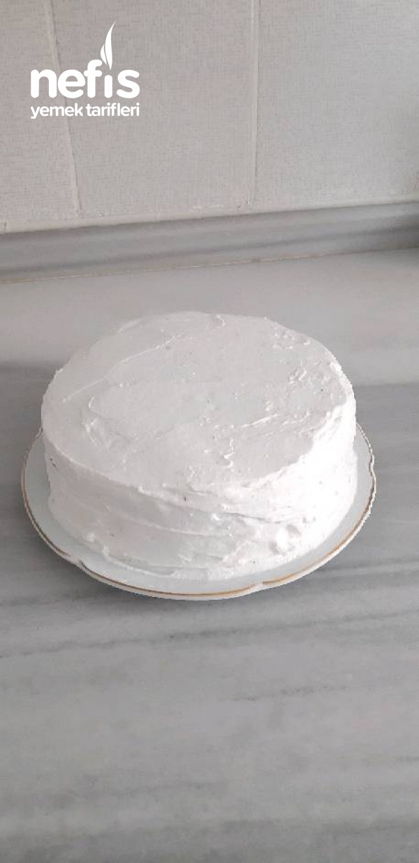 Doğum Günü Pastası (Çilek Bahçesi Yaş Pasta)