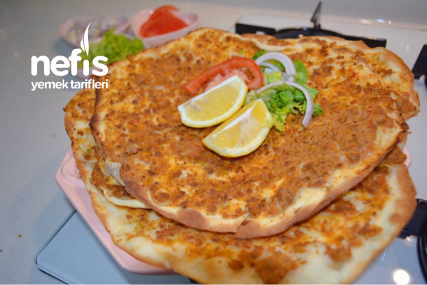 Şipşak Fırında Lahmacun