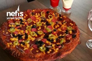 Evde Yapılabilen Pratik Pizza Tarifi