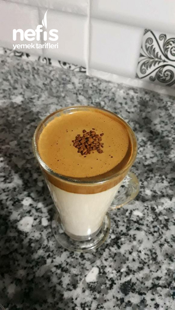 Dalgona Coffee