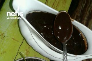 5 Dakikada Çikolata Sosu (Hazıra Son) Tarifi