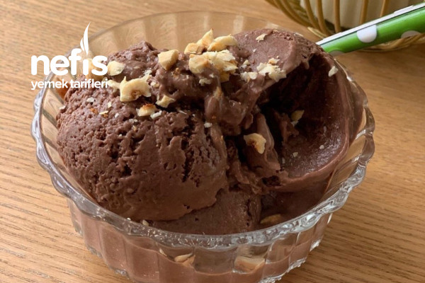 Ev Yapımı Çikolatalı Fındıklı Dondurma Tarifi