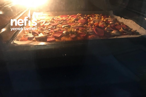 Hazırları Utandıracak Bir Pizza Tarifi