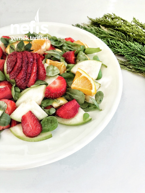 Semizotlu Meyve Salatası