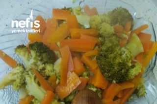 Portakallı Brokoli Salatası Tarifi
