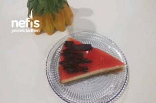 Çilekli Cheesecake Tarifi