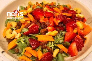 Meyveli Kuruyemişli Semizotu Salatası (Videolu) Tarifi