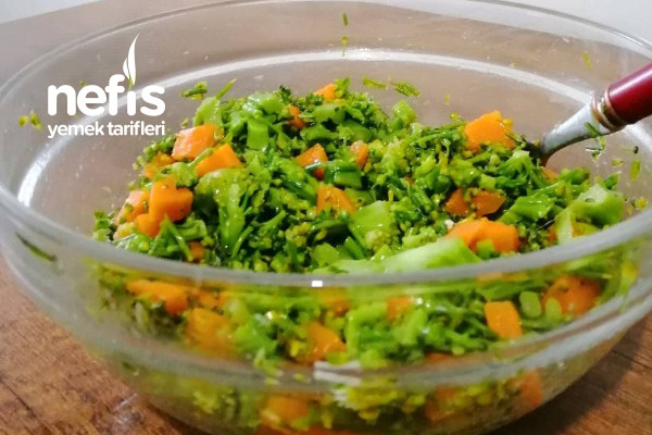 Havuçlu Brokoli Salatası