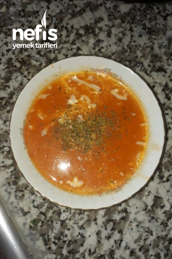Kaşarlı Domates Çorbası