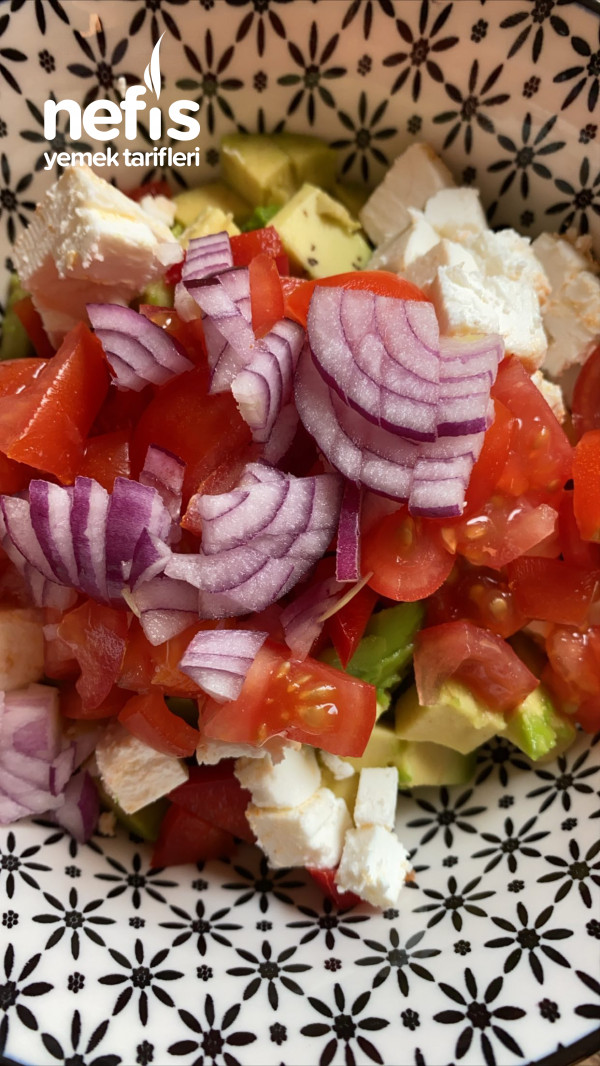Avokado Salatasi
