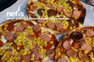 Lavaş Pizza (10 Dakikada) Tarifi