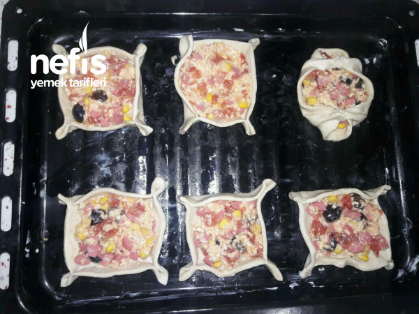 Minik Pizzalar (Milföy Pizza)