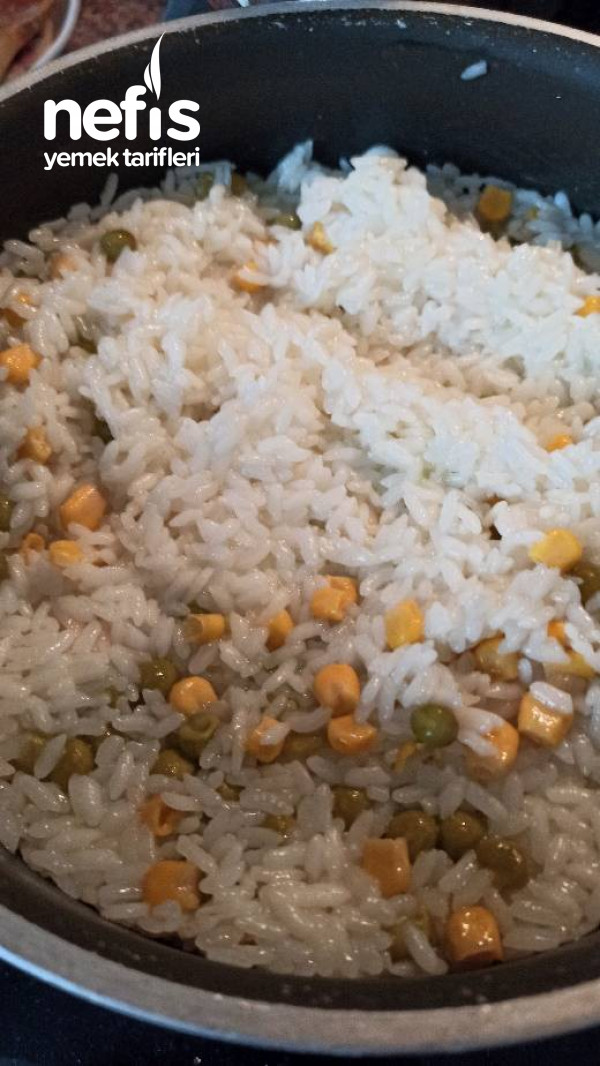 Bezelyeli Mısırlı Pirinç Pilavı