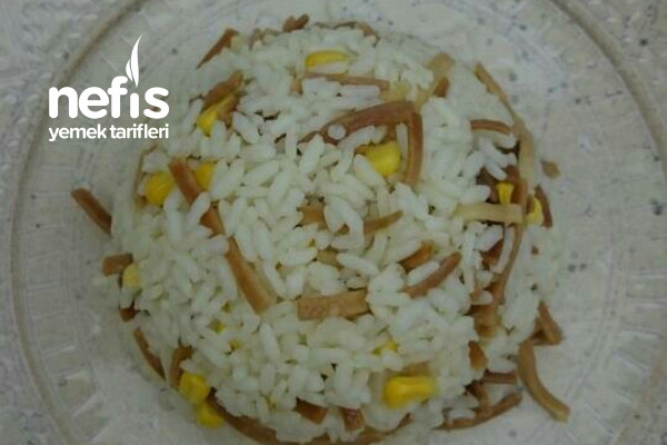 Mısırlı Erişteli Pirinç Pilavı