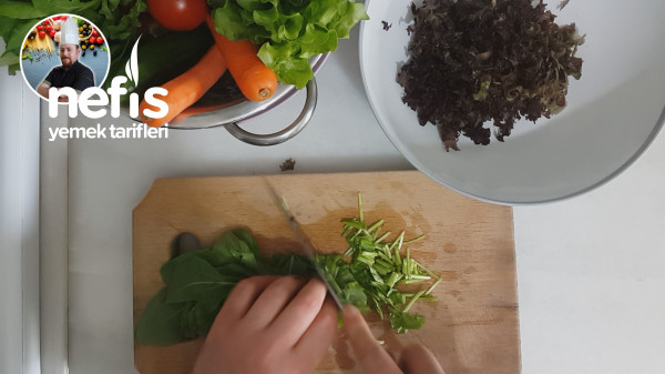 Restoran Usulü Mevsim Salata Nasıl Yapılır? (Videolu)
