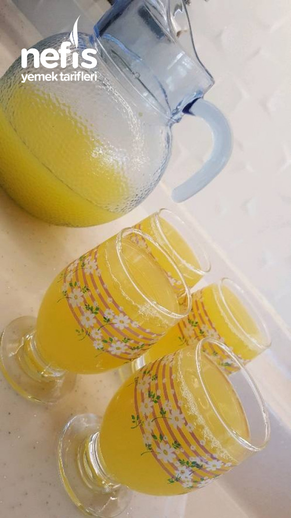 5 Dk'da Hazırlayabileceğiniz Ferahlatıcı İçecek (Limon&Portakal)