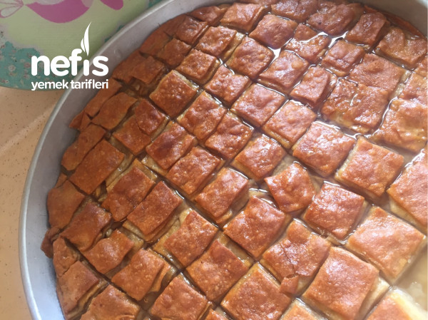 4 Katlı El Açma Cevı̇zlı̇ Baklava