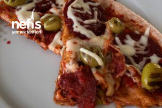 5 Dakikada Pratik ve Sağlıklı Lavaş Pizza Tarifi