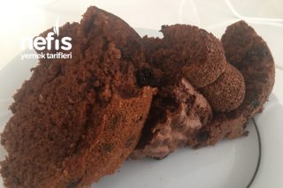 Kakaolu Üzümlü Çikolatalı Kek Tarifi