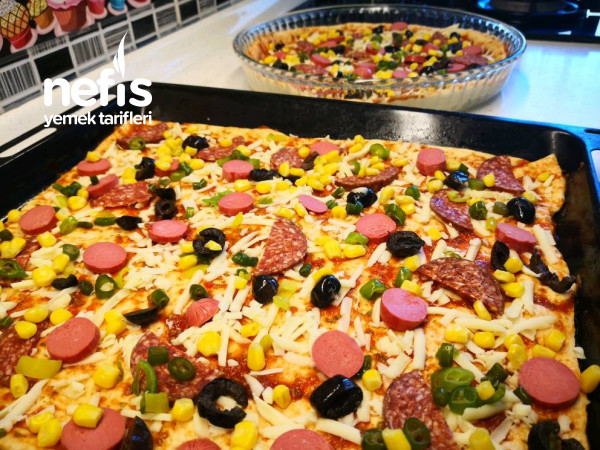 Pizza Hamuru Ve Mükemmel Pizza Tarifi – Tepsi Pizzası Tarifi
