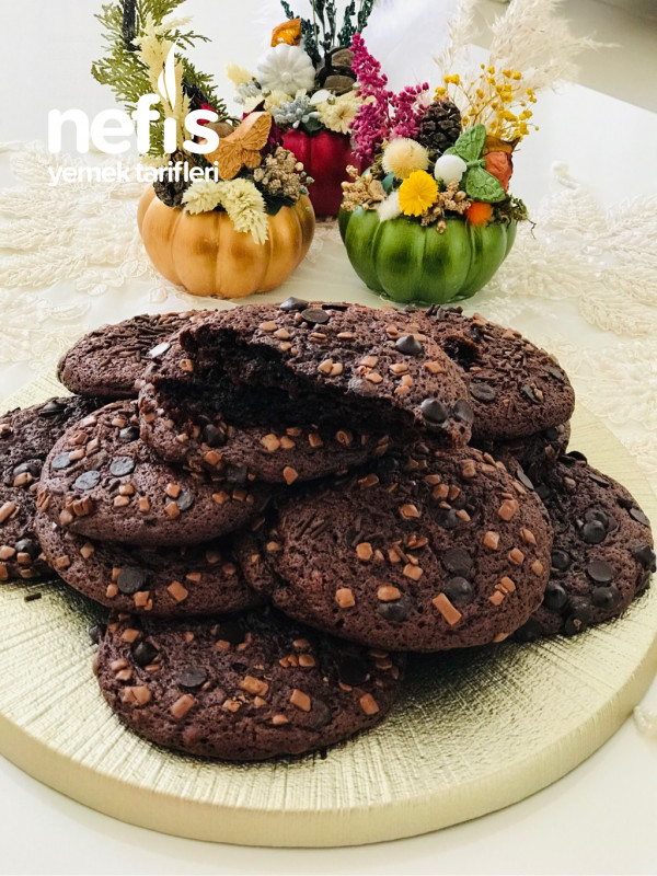 Bol Çikolatalı Cookies Kurabiye