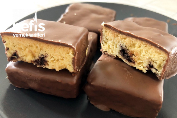 Müptelası Olacaksınız Çikolata Kaplı Cookie Kek Tarifi (Videolu)