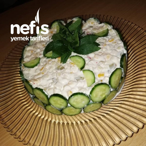 Nefis Sunumuyla Makarna Salatası