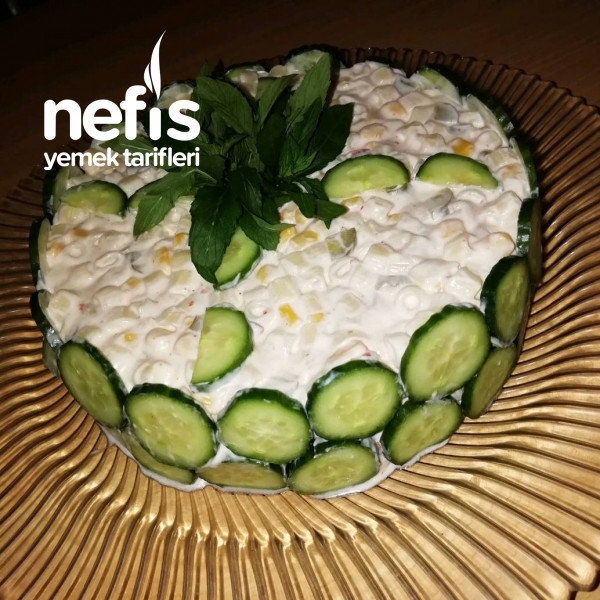 Nefis Sunumuyla Makarna Salatası