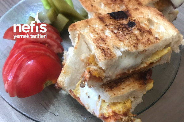 Yumurtalı Karışık Tost Tarifi