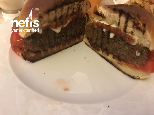 Müthiş Hamburger Ve Ekmeği Efsane