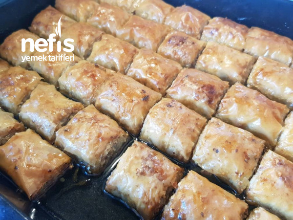 Gülsuyu ve Hazır Baklava Yufkası İle Sarma Baklava