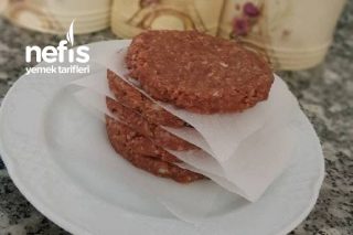 Hazır Hamburger Köftesi (Buzluğa Atılır) Tarifi