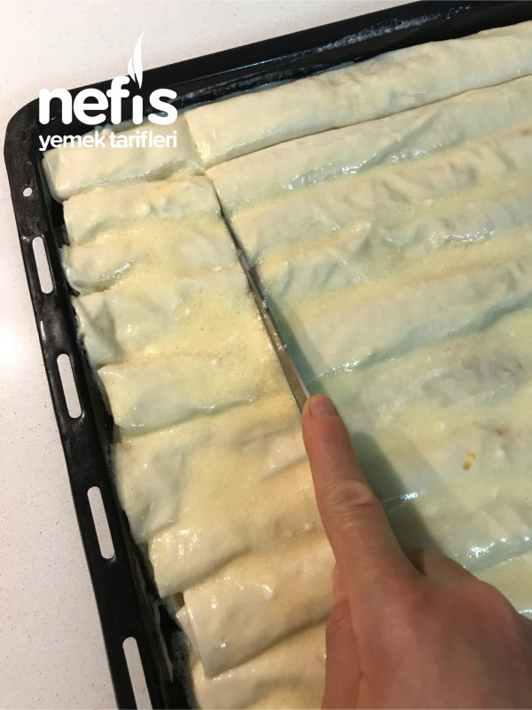 Soslu Çıtır Börek (Nefis Lezzet)