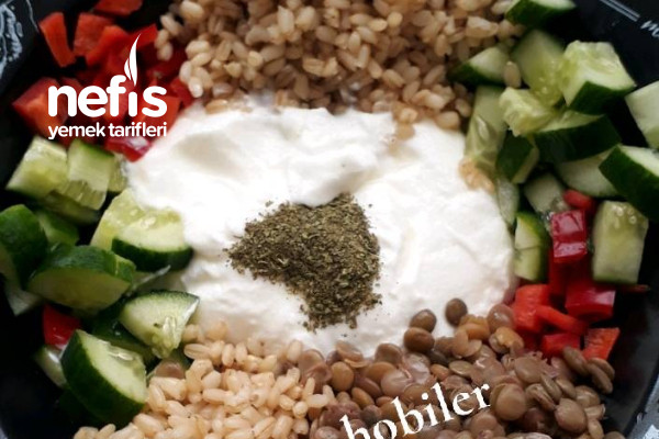 Yeşil Mercimekli Buğday Salatası ( Yağ Yakan Ve Tok Tutan Salata) Tarifi