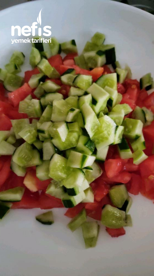 Nar Ekşili Yaz Salatası