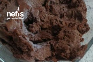 Ev Yapımı Harika Kakaolu Dondurma Tarifi