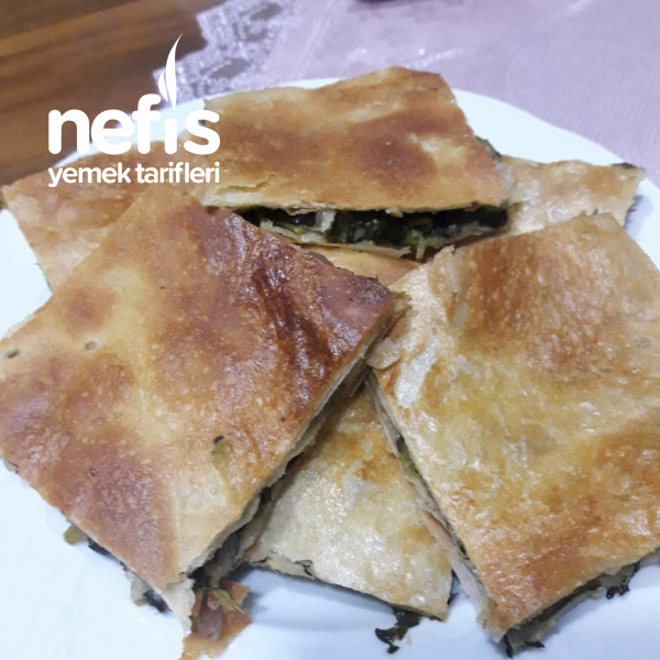 El Açması Ispanaklı Börek