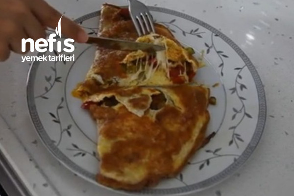 Pratik Sebzeli Kaşarlı Omlet