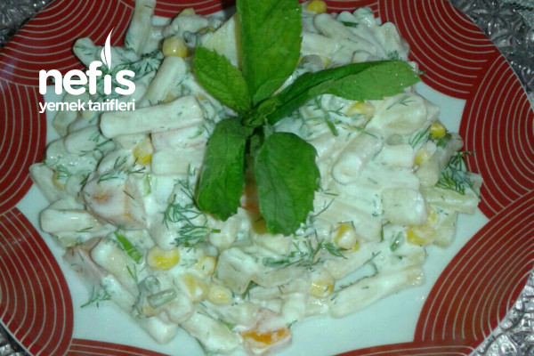 Yoğurtlu Makarna Salatası
