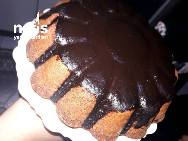 Çikolata Soslu Kek (Silikon Kalıpta)