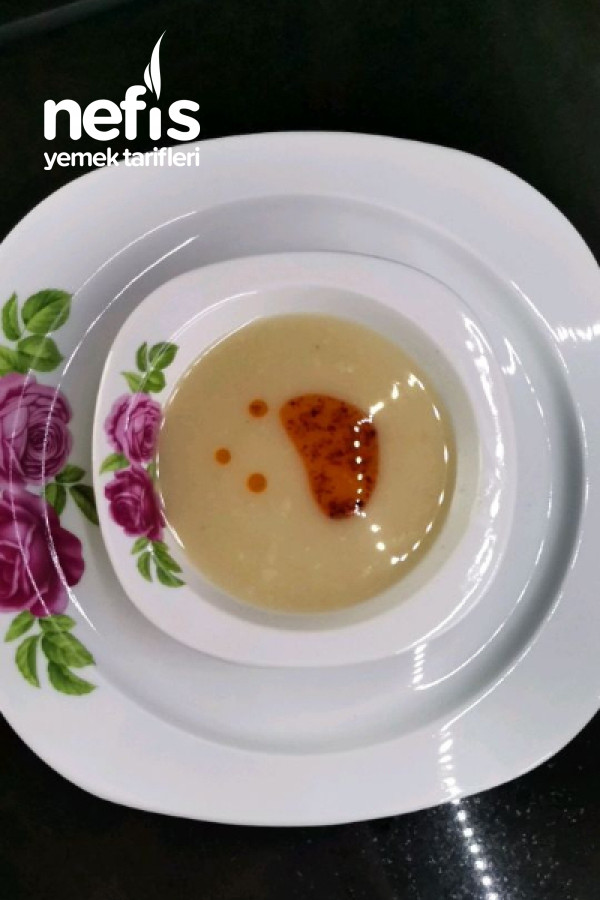 Enfes Soğan Çorbası ( Hem pratik hem çok lezzetli)